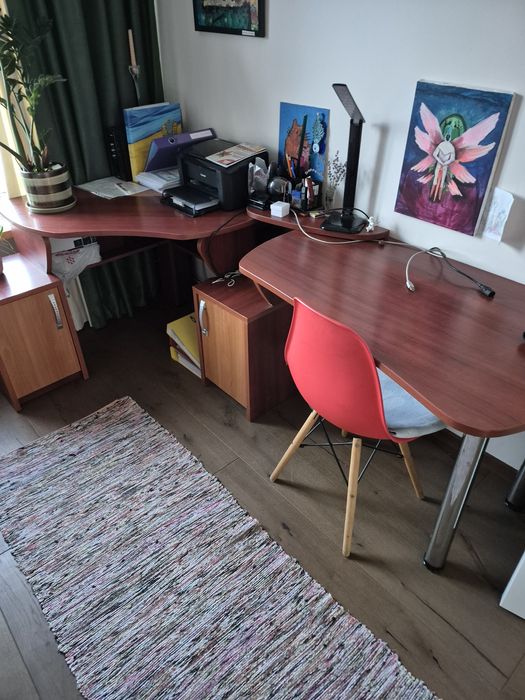 Стіл письмовий. Кутовий стіл. Комп'ютерний стіл.