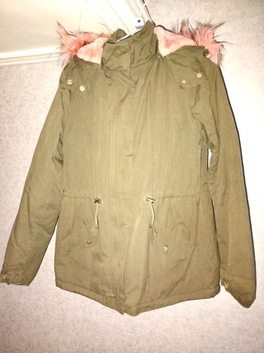 Парка жіноча Stradivarius