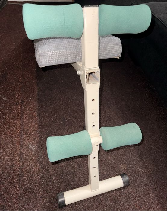Banco de abdominais dobrável – ótimo estado