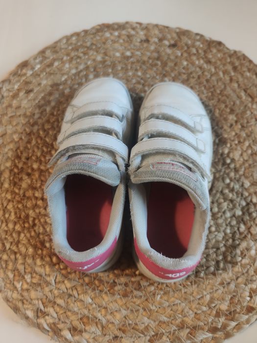 Ténis adidas menina