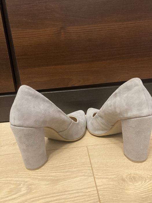 Nowe czułenka Noe Vision Cami skóra welur rozm 40 szare