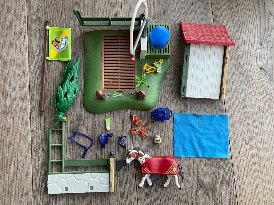 Idealny prezent na dzień dziecka - Playmobil stanowisko do mycia koni