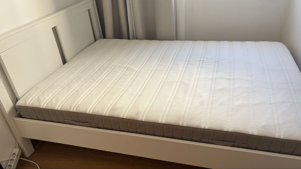 Cama IKEA SONGESAND 140x200 + colchão HÅMÅRVIK