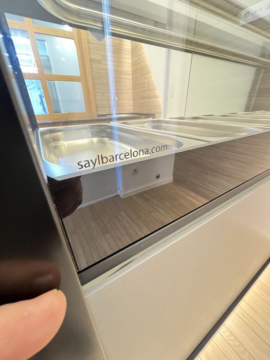 Vitrine refrigerada SAYL LOGIC VTLG6