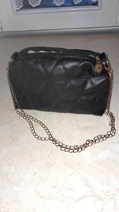 Torebka czarna       .