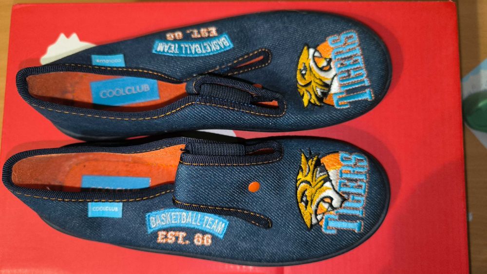 Дитяче взуття розмір 33