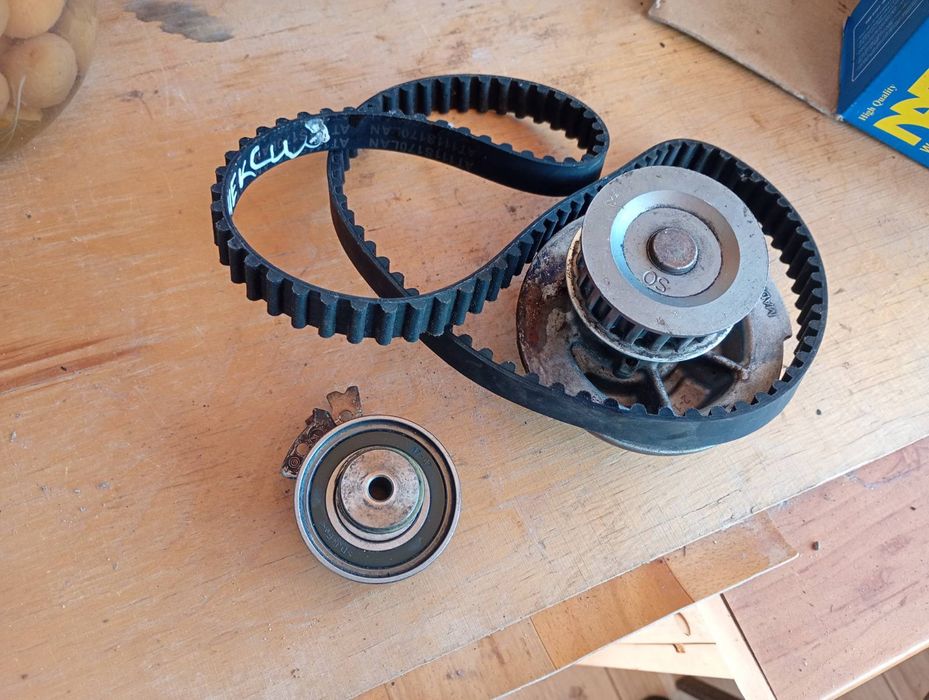 Ремінь ГРМ,помпа,натяжний ролик Авео.ланос,нексия 1.5