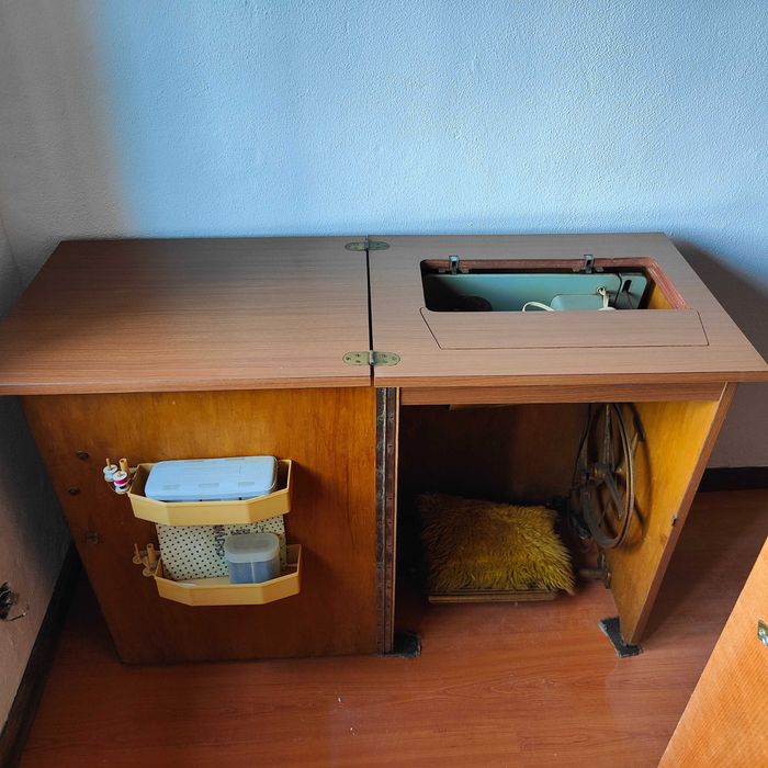 Móvel OLIVA 515 com Máquina de Costura