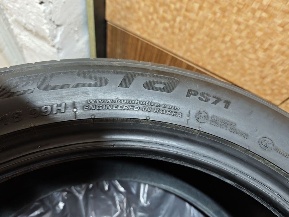 4x Opony letnie 215/55 R18 99H KUMHO ECSTA PS71