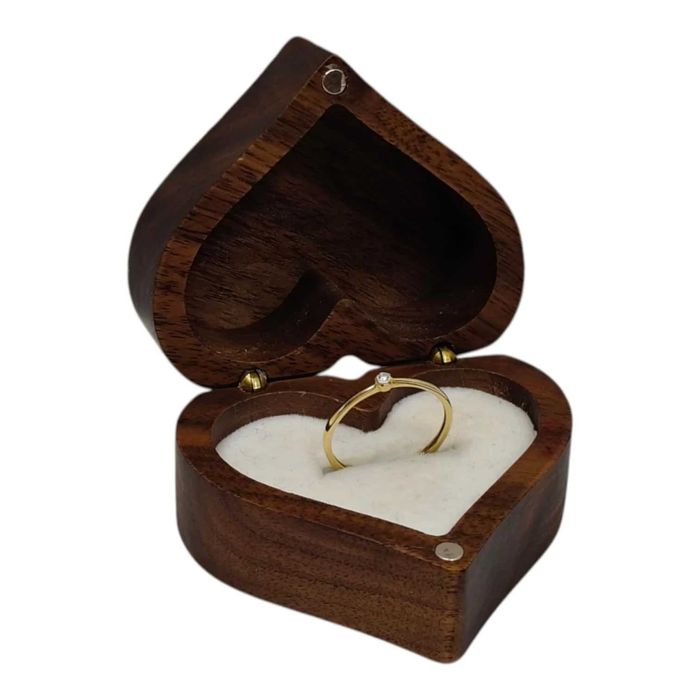 złoty pierścionek diament złoto 585 rozmiar 15 waga 0,87