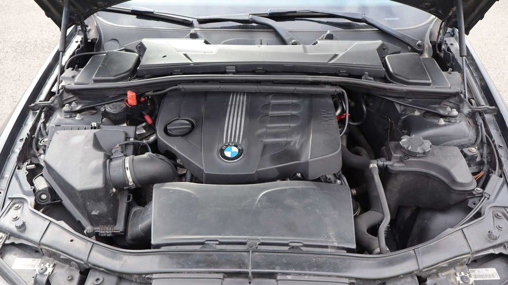 BMW 318D Touring E91 LCI 143 cv