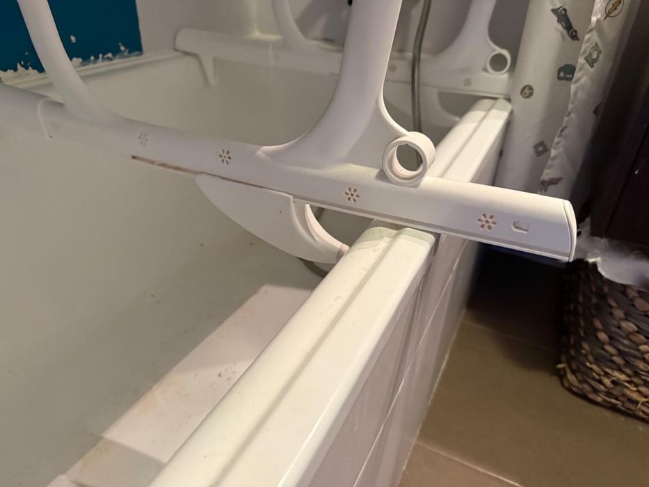 Banheira com muda fraldas