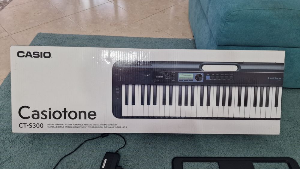 Teclado digital Casiotone CT-S300
