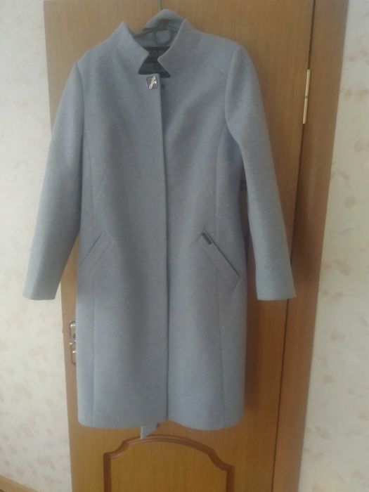 пальто демисезонне