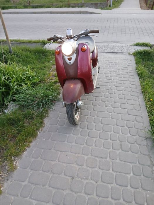 Скутер Yamaha vino-2T