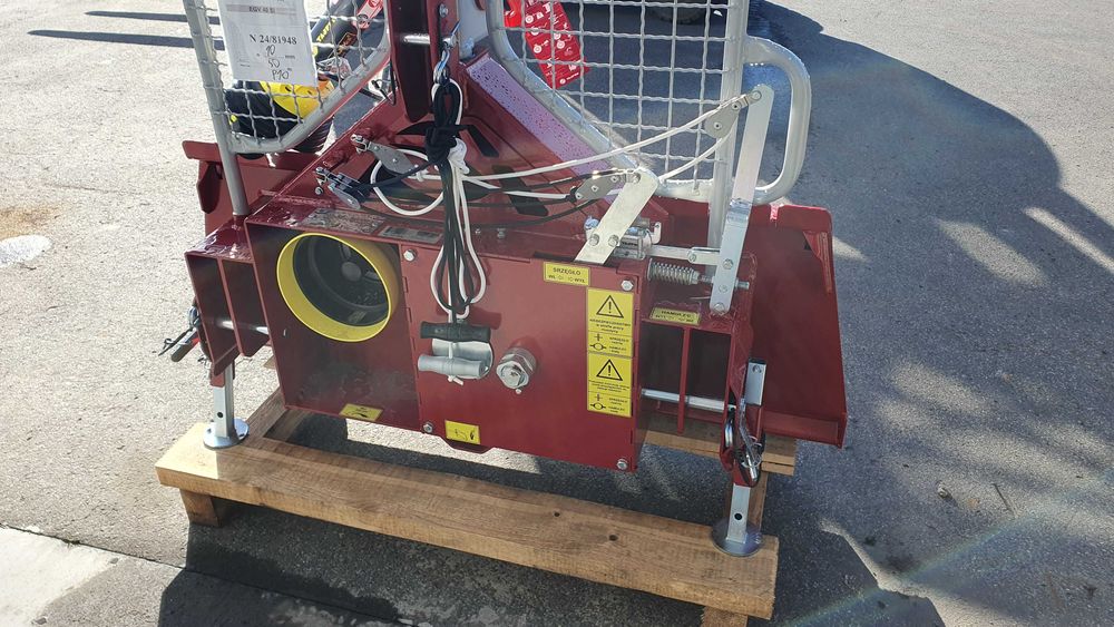 Wyciągarka leśna Tajfun 4T - Tajfun 40 SI Krpan Uniforest Wirax