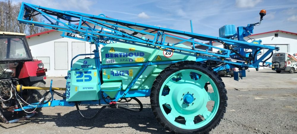 Berthoud Racer 2500L 21/18m 6 sekcji