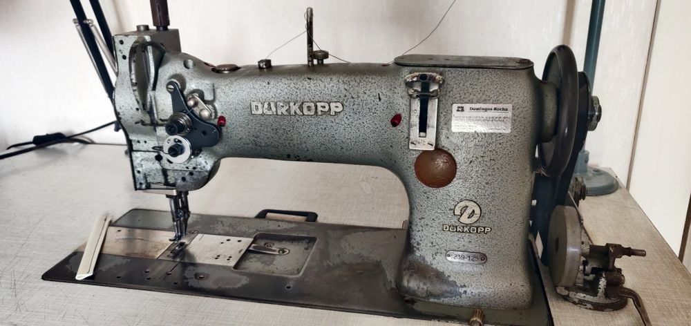 Máquina costura durkopp 239-125 triplo arrasto