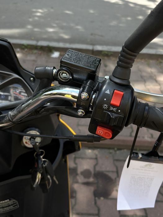 Скутер SPARK SP150S-18