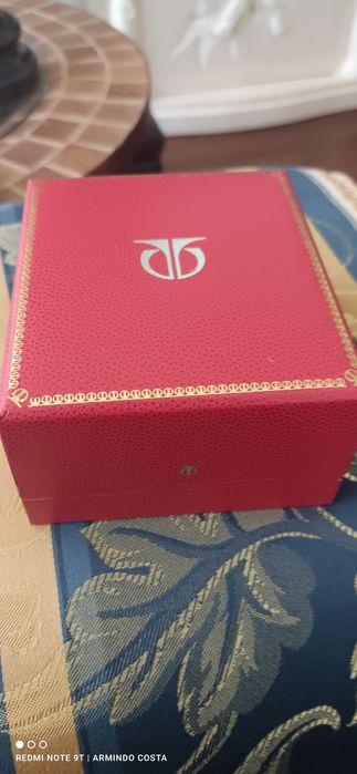 Relógio de homem novo Titan gold ring