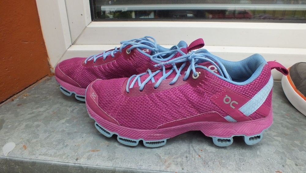 Super buty sportowe szwajcarska droga marka QN w roz 40,5