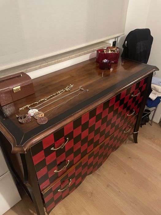 Cómoda antiga lindissima