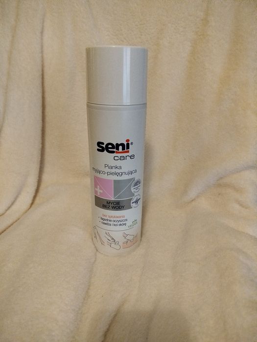Pianka myjąco pielęgnująca Seni Care 1szt