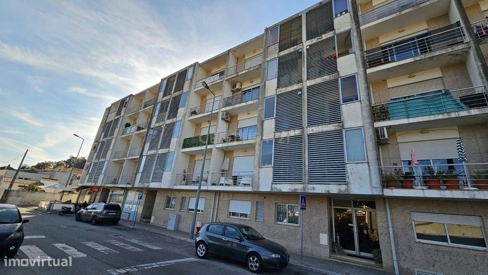 Apartamento T1 com Terraço - Rebordosa, Paredes