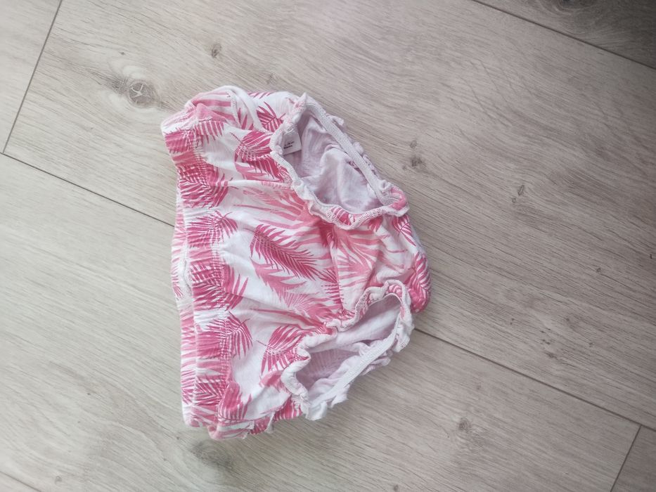 Bloomersy majtki z falbanką Lupilu 86/92