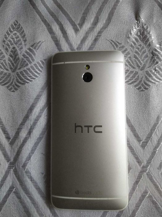 Telefon HTC Model PO58200
