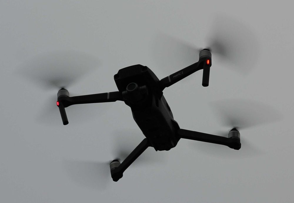 Dron DJI Mavic 2 Zoom + torba PGYTECH + SanDisk microSDXC 128GB