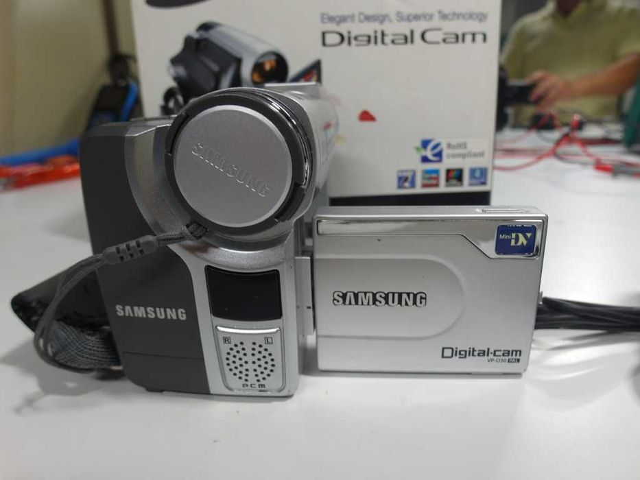 Camera Video MiniDV Samsung VP-D30 com alimentador impecável