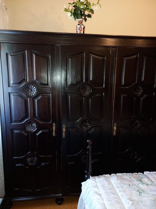 Mobília quarto estilo séc XVII