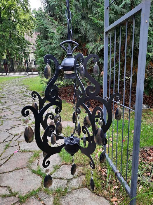 lampa sufitowa ażurowa z kryształkami