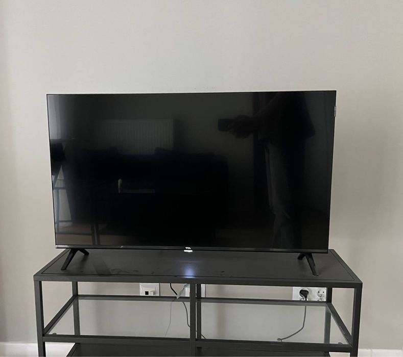 TCL 40S5K 40” QLED Smart TV (Android TV, Full HD, 60Hz) — jak nowy