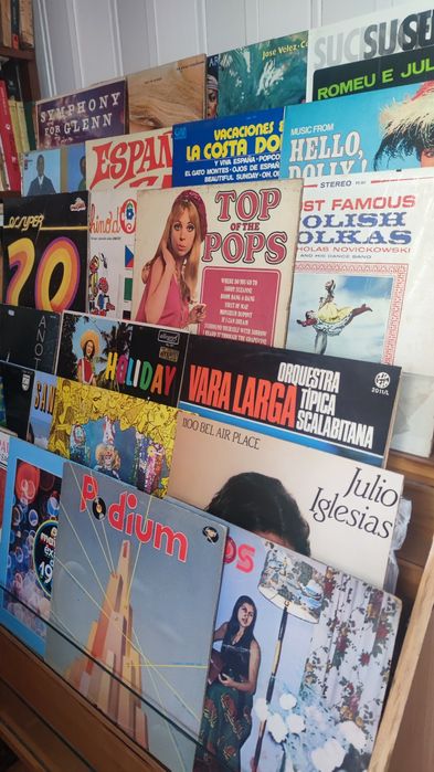 Grande Lote de 200 discos vinil LP - Desocupar