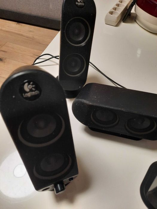 super kwadrofoniczny zestaw głośnikowy Logitech 4+1