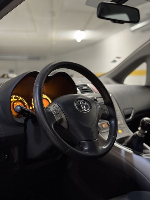 Vendo Toyota Auris