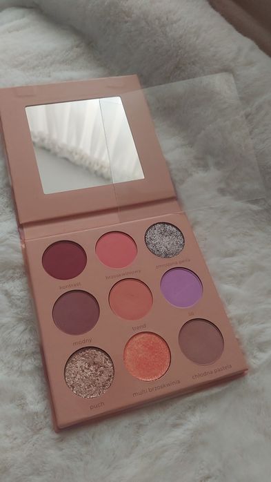 Nowa paleta Glamshop Brzoskwiniowy Puch