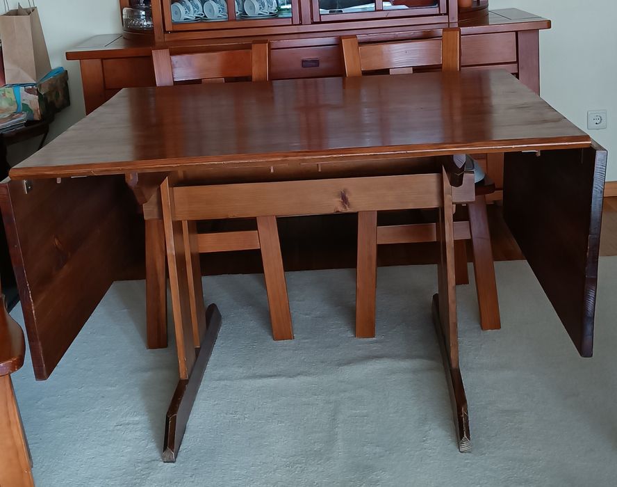 Mesa de madeira modelo Saint Clair