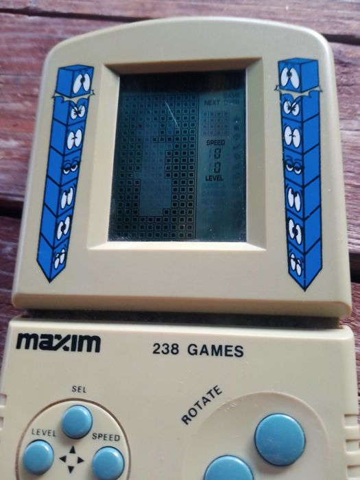 Kolekcjonerska konsola elektroniczna