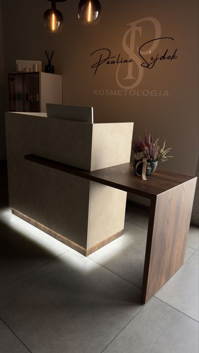 Lada recepcyjna z podświetleniem LED