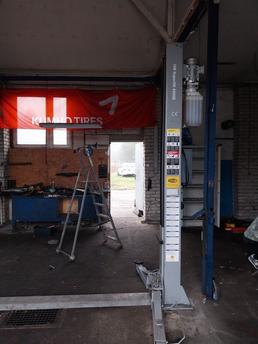 Sprzedam podnośnik  MM SUPERLIFT 4000