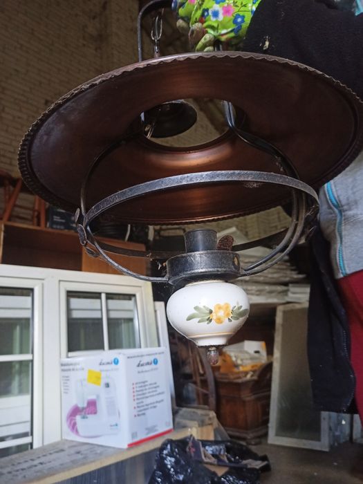 Stary żyrandol antyk