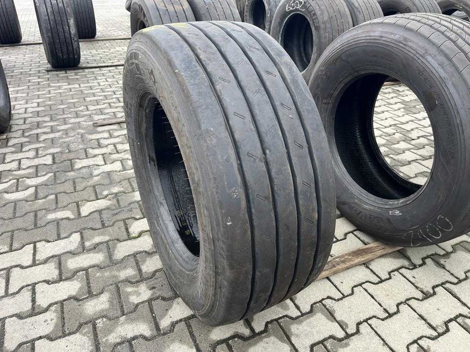 Opona ciężarowa używana naczepowa 385/55R22.5 PIRELLI R02 PRO TRAILER / 10-11mm