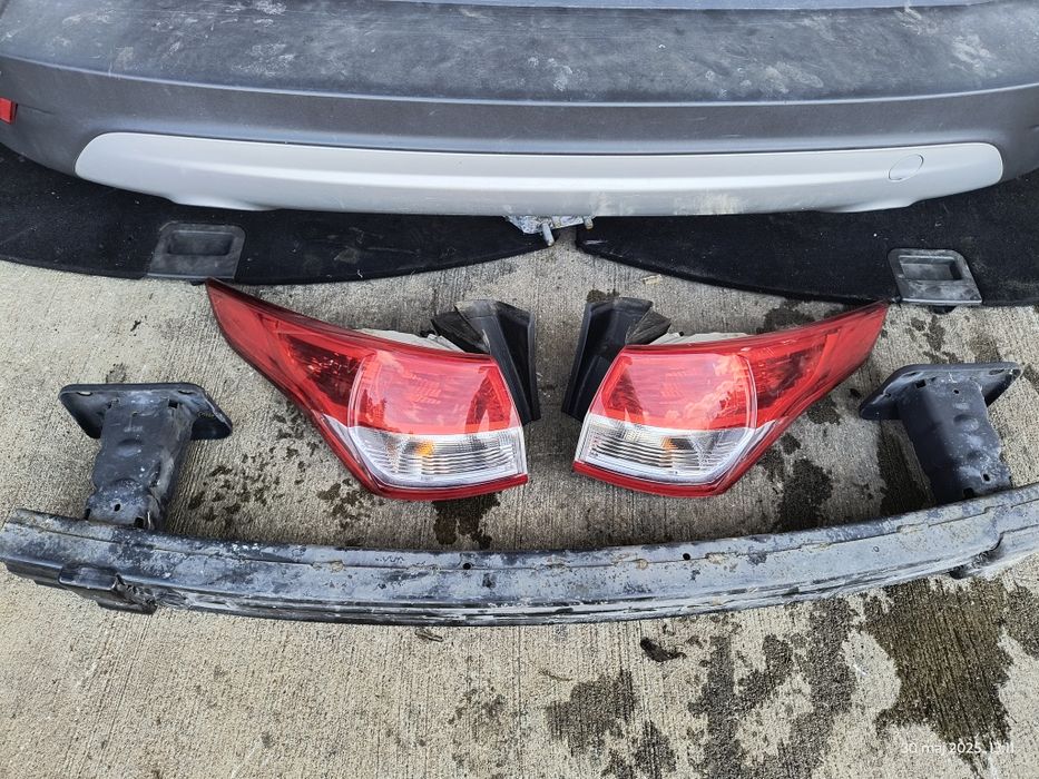 Kuga mk2 klapa zderzak lampy belka tył komplet AD