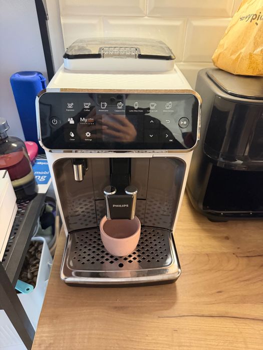 Ekspres PHILIPS LatteGo 4300 biały