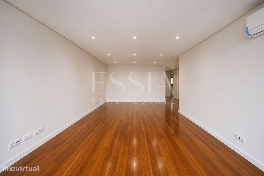 Apartamento T3 com Varanda no Varandas do Foco