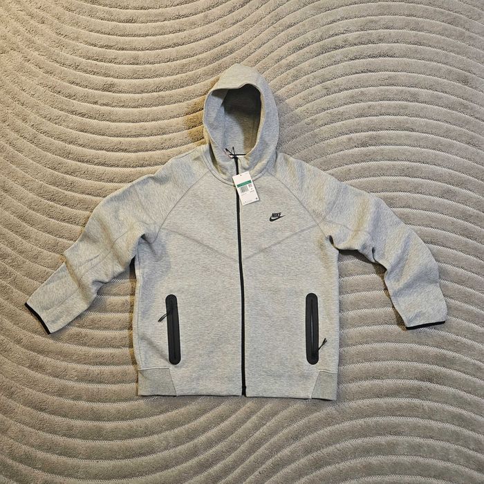 Nike Tech Fleece Gray Heather Windrunner Full Zip Hoodie