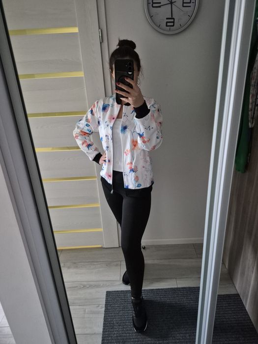 Kurtka wiosenna bomberka L